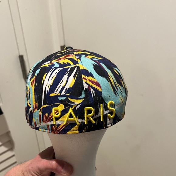 Kalifornia Mini Kenzi x New Era - Picture 3 of 6